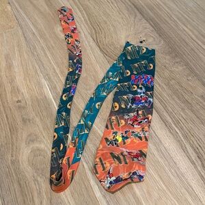 NFL NOVELTY MOLTO WARNER BROS Evasive Offense Tie Bugs Bunny Taz Looney Tunes